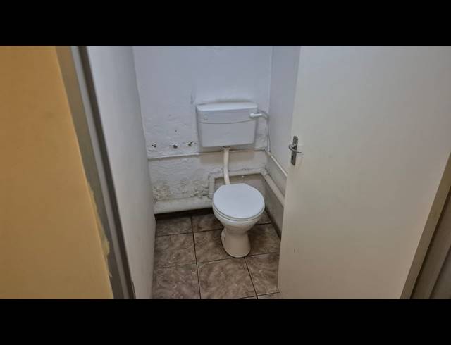 180M² BUSINESS TO LET IN MINNEBRON